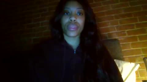 MiaMuffn online show from 10-21-25, 09:43