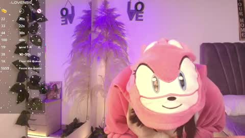 Snapshot of miaoconell chatting on 04-28-26, 12:20 miaoconell online show from 04-28-26, 12:20