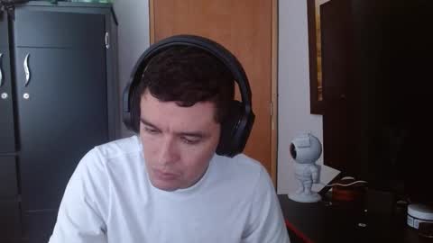 Snapshot of miaou_miaou chatting on 02-11-25, 08:42 miaou_miaou online show from 02-11-25, 08:42