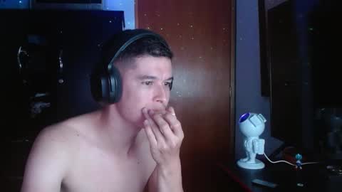 Snapshot of miaou_miaou chatting on 02-18-25, 03:21 miaou_miaou online show from 02-18-25, 03:21