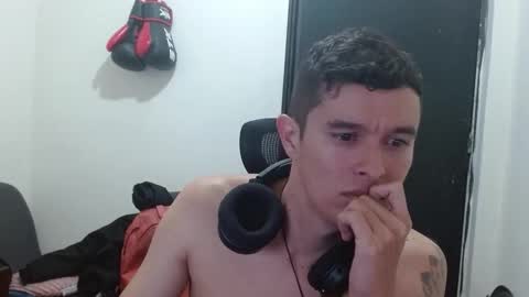 Snapshot of miaou_miaou chatting on 10-11-25, 10:52 miaou_miaou online show from 10-11-25, 10:52