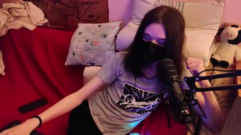 Kristien online show from 11-27-25, 02:52