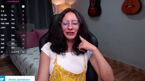 MIAPORTMANN online show from 01-04-25, 12:16