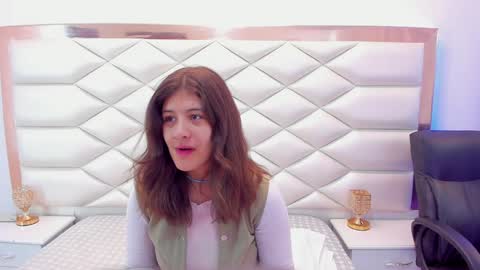 Sweetie Mia online show from 02-04-25, 12:22