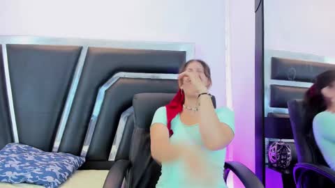 Sweetie Mia online show from 02-21-25, 09:43