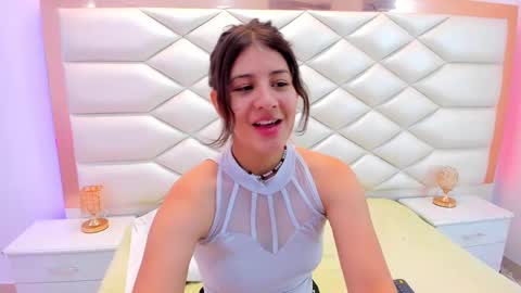 Sweetie Mia online show from 02-22-25, 01:13