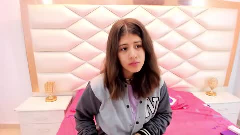 Sweetie Mia online show from 02-27-25, 12:23