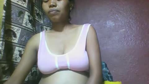 Snapshot of miarii chatting on 03-08-25, 11:37 miarii online show from 03-08-25, 11:37