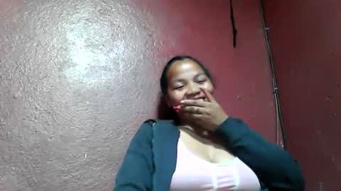 Snapshot of miarii chatting on 09-11-25, 05:35 miarii online show from 09-11-25, 05:35