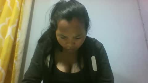 Snapshot of miarii chatting on 09-24-25, 08:12 miarii online show from 09-24-25, 08:12