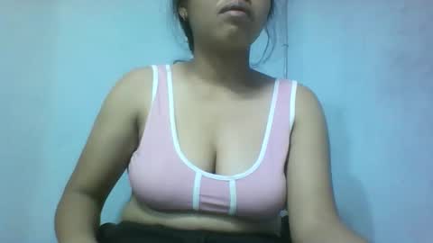 Snapshot of miarii chatting on 10-24-25, 10:00 miarii online show from 10-24-25, 10:00