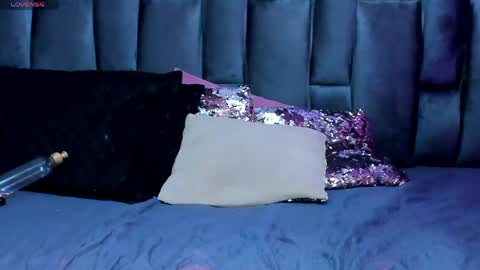 miarivers_1 online show from 04-28-26, 08:14