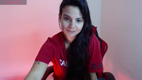 miarobinn_ online show from 11-22-25, 10:47