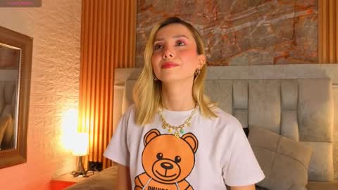 Snapshot of miaroldan chatting on 11-14-25, 05:55 miaroldan online show from 11-14-25, 05:55