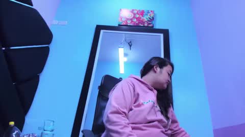 MiaRouse online show from 04-19-26, 11:40