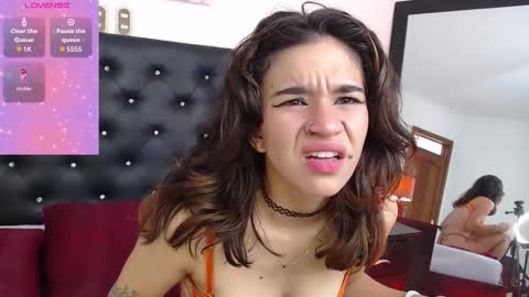 miascarlet_16 online show from 09-19-25, 01:34