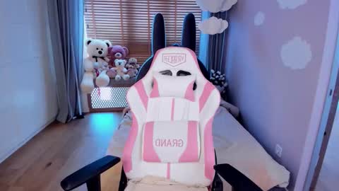 Miayna Silk online show from 03-13-26, 09:16