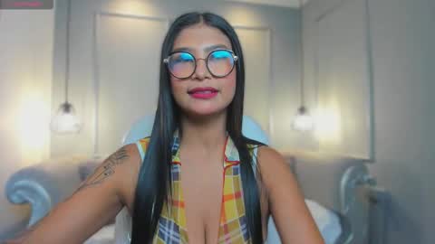 Snapshot of miasmit_ chatting on 03-04-26, 03:01 Mia online show from 03-04-26, 03:01