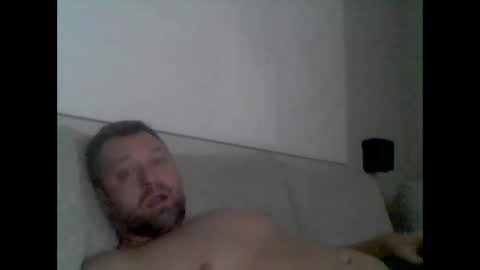 Snapshot of miasom1115 chatting on 12-14-25, 04:29 miasom1115 online show from 12-14-25, 04:29