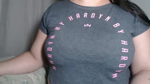 Snapshot of miasp chatting on 11-03-25, 12:35 MiaSP online show from 11-03-25, 12:35