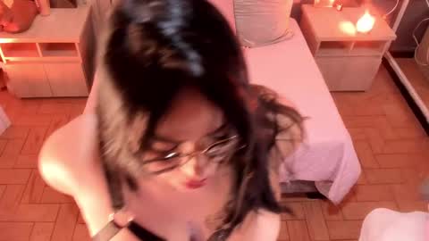 Snapshot of miasphencer chatting on 03-05-25, 07:49 Mia online show from 03-05-25, 07:49