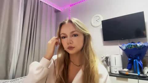 Milana online show from 02-22-26, 07:45