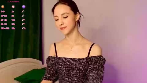 Mia online show from 12-01-25, 06:40