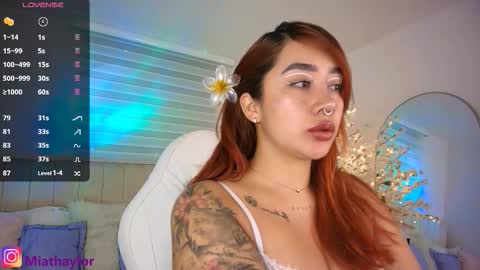 Snapshot of miathaylor chatting on 09-11-25, 03:06 Mia Thaylor online show from 09-11-25, 03:06