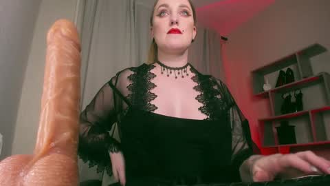 Lana online show from 01-17-25, 05:53