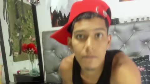 Mariana  online show from 10-19-25, 01:23