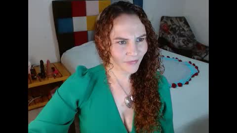 Snapshot of miavellvett chatting on 10-05-25, 01:26 miavellvett online show from 10-05-25, 01:26