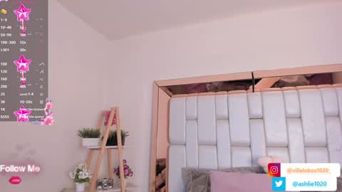 Mia Villalobos online show from 01-08-25, 06:52