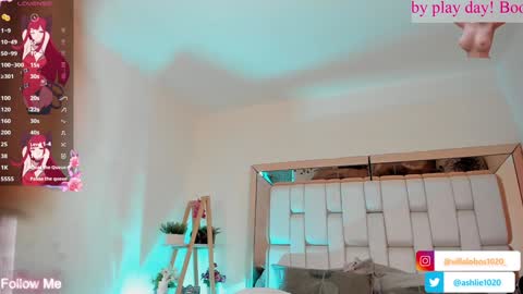 Mia Villalobos online show from 01-15-25, 06:51