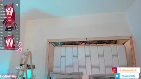 Mia Villalobos online show from 01-24-25, 04:39