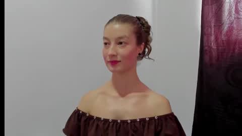  Chloe  online show from 11-06-25, 07:04