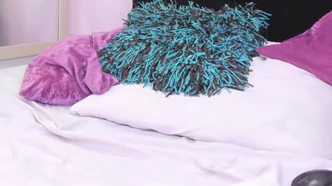 Snapshot of miaweiss chatting on 01-21-25, 09:57 MiaWeiss online show from 01-21-25, 09:57