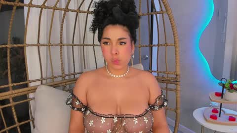 Mia online show from 02-10-25, 03:57