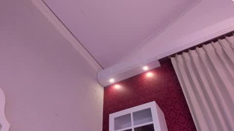 Mia online show from 03-05-25, 03:18