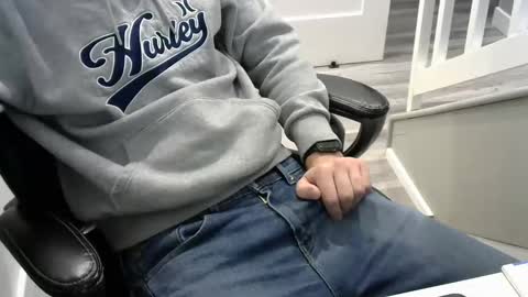 Snapshot of mic6969mic chatting on 02-18-25, 01:11 mic6969mic online show from 02-18-25, 01:11