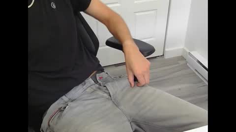 Snapshot of mic6969mic chatting on 10-01-25, 02:34 mic6969mic online show from 10-01-25, 02:34