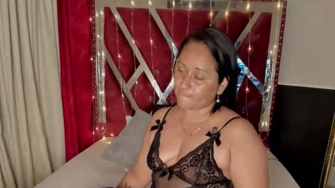 Snapshot of micaelahott_ chatting on 01-11-26, 03:11 micaelahott_ online show from 01-11-26, 03:11