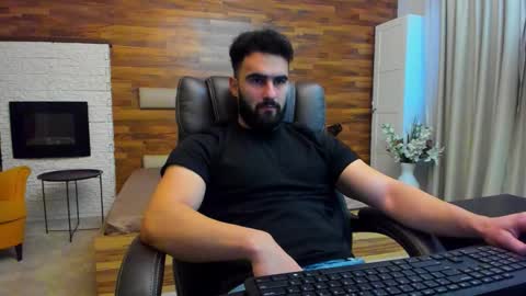 Snapshot of micahlane chatting on 11-27-25, 05:53 MicahLane online show from 11-27-25, 05:53