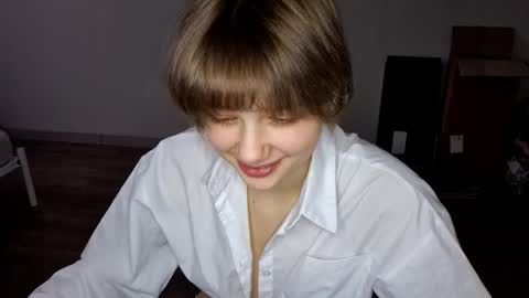 Luna online show from 11-16-25, 07:14