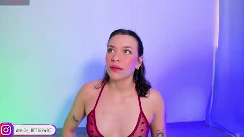 Snapshot of mich_bittersweet chatting on 03-02-25, 03:05 online show from 03-02-25, 03:05