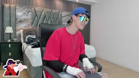 Michael online show from 10-31-25, 09:27