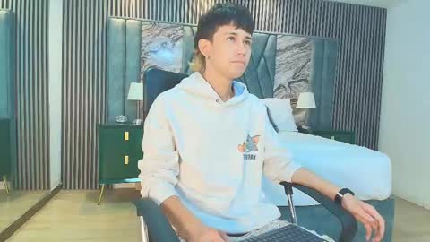 Michael online show from 01-18-26, 11:47