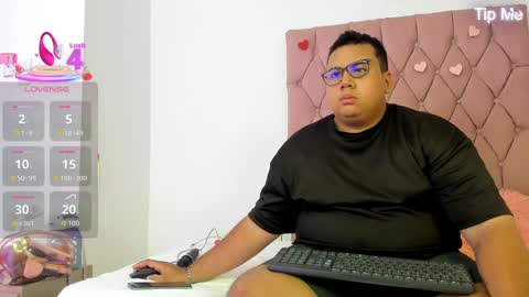 Micky and Sharon online show from 09-24-25, 04:05