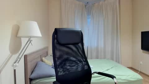 Snapshot of michael_birkin chatting on 01-26-25, 06:49 Michael Birkin online show from 01-26-25, 06:49