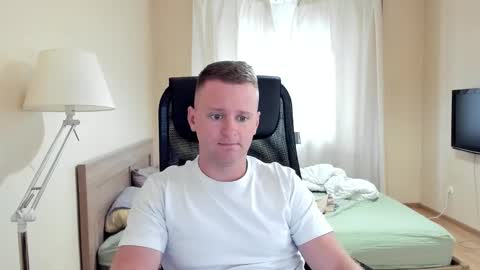 Snapshot of michael_birkin chatting on 02-28-25, 09:58 Michael Birkin online show from 02-28-25, 09:58