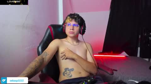 michael independent model  online show from 11-04-25, 11:48